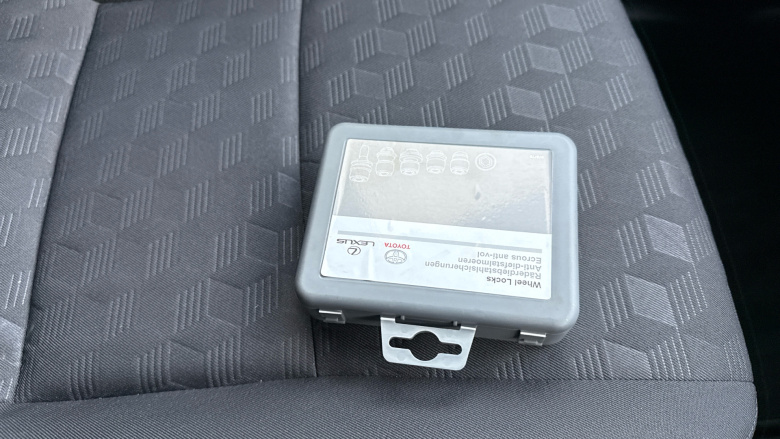 Toyota Yaris 1.5 Hybrid Icon 5dr CVT Hybrid Hatchback